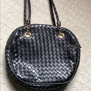 TIRAS Leather woven Shoulder bag